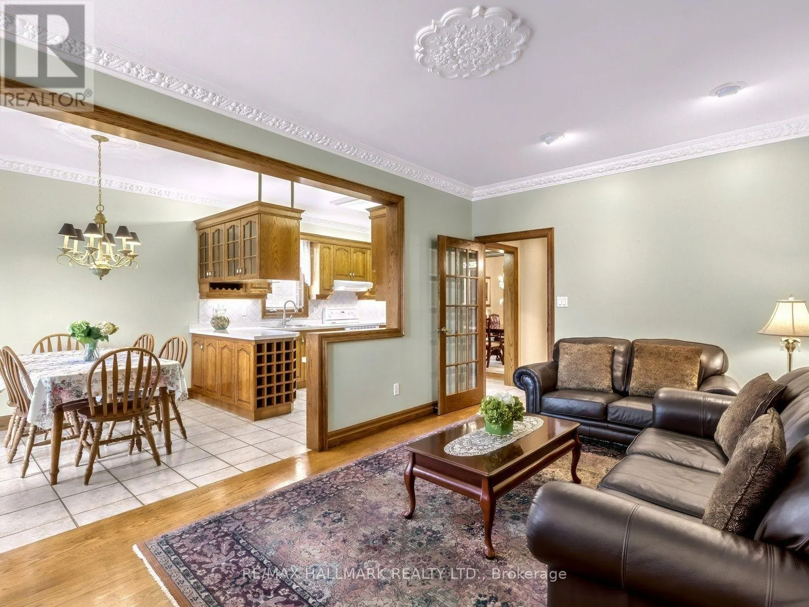 21 DONMORE AVENUE