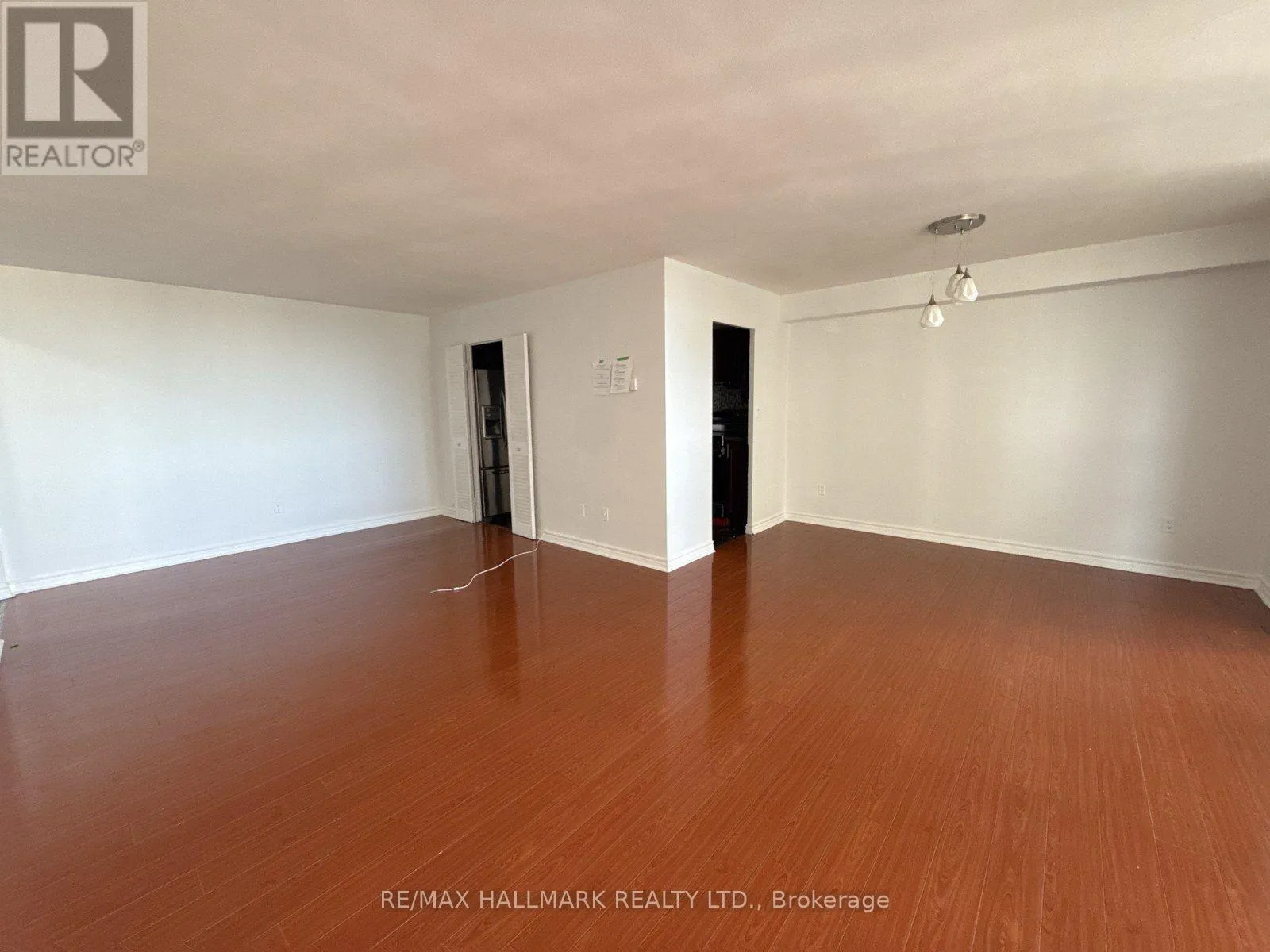 1202 - 1 MASSEY SQUARE