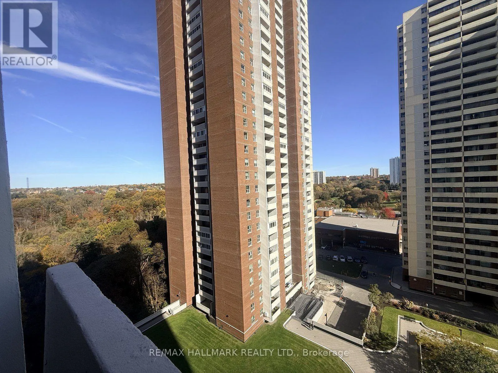 1202 - 1 MASSEY SQUARE