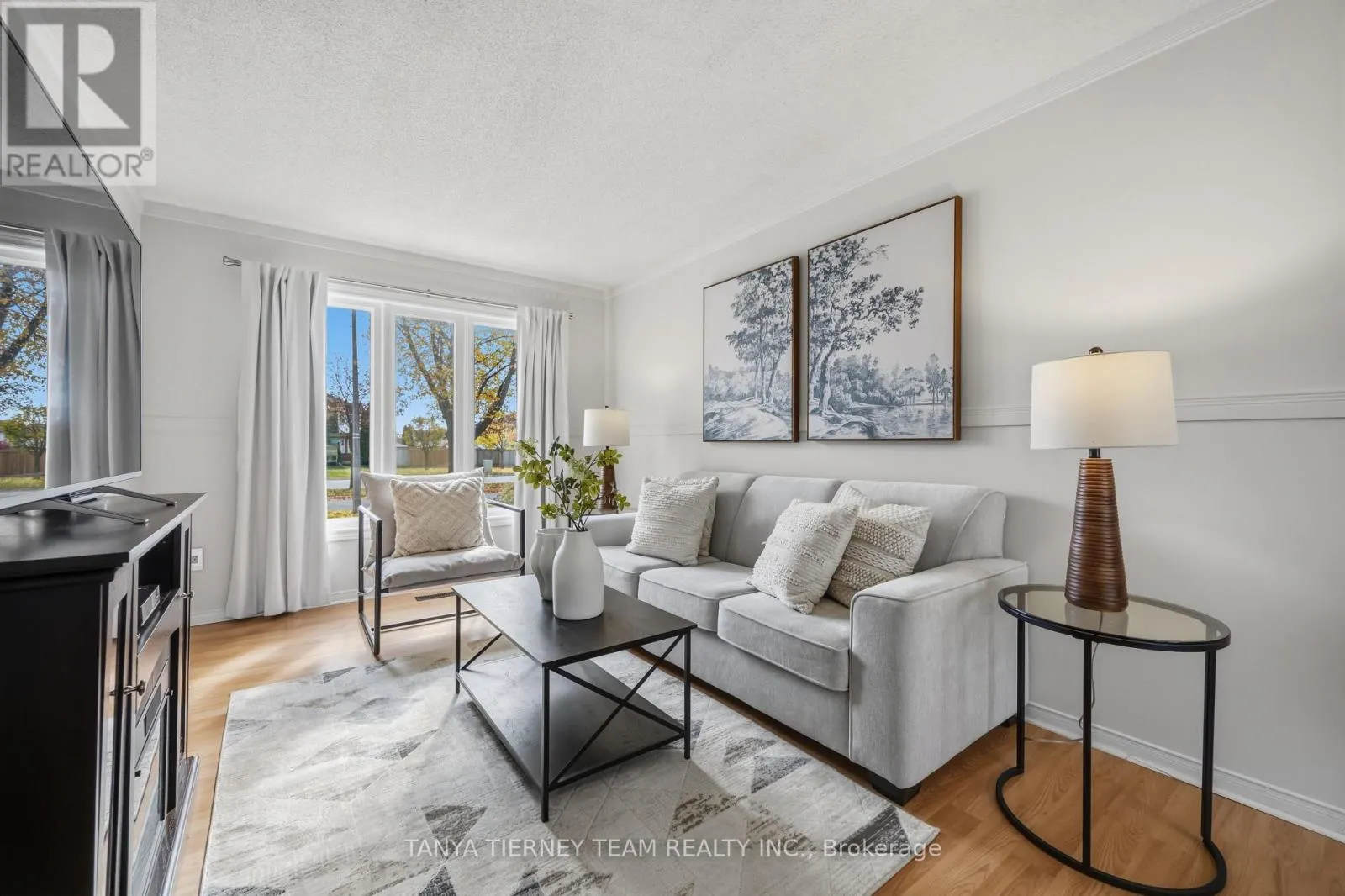 42 OLD COLONY DRIVE