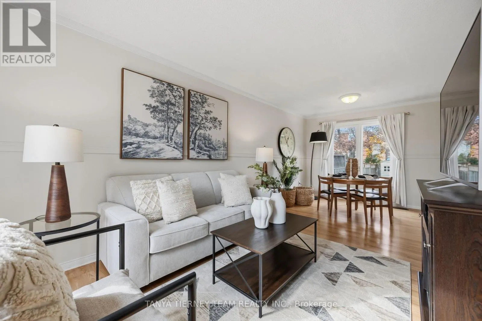 42 OLD COLONY DRIVE