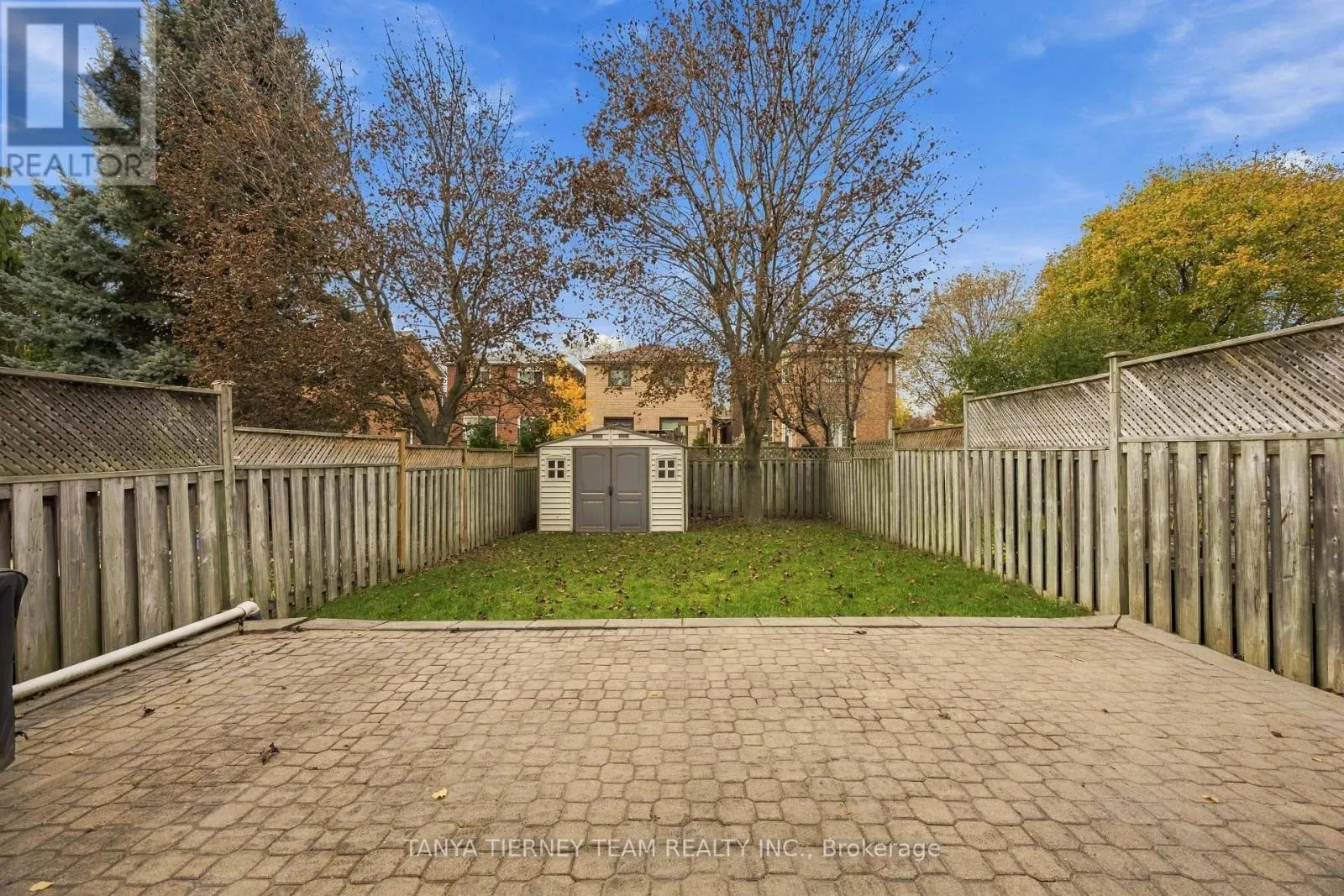 42 OLD COLONY DRIVE
