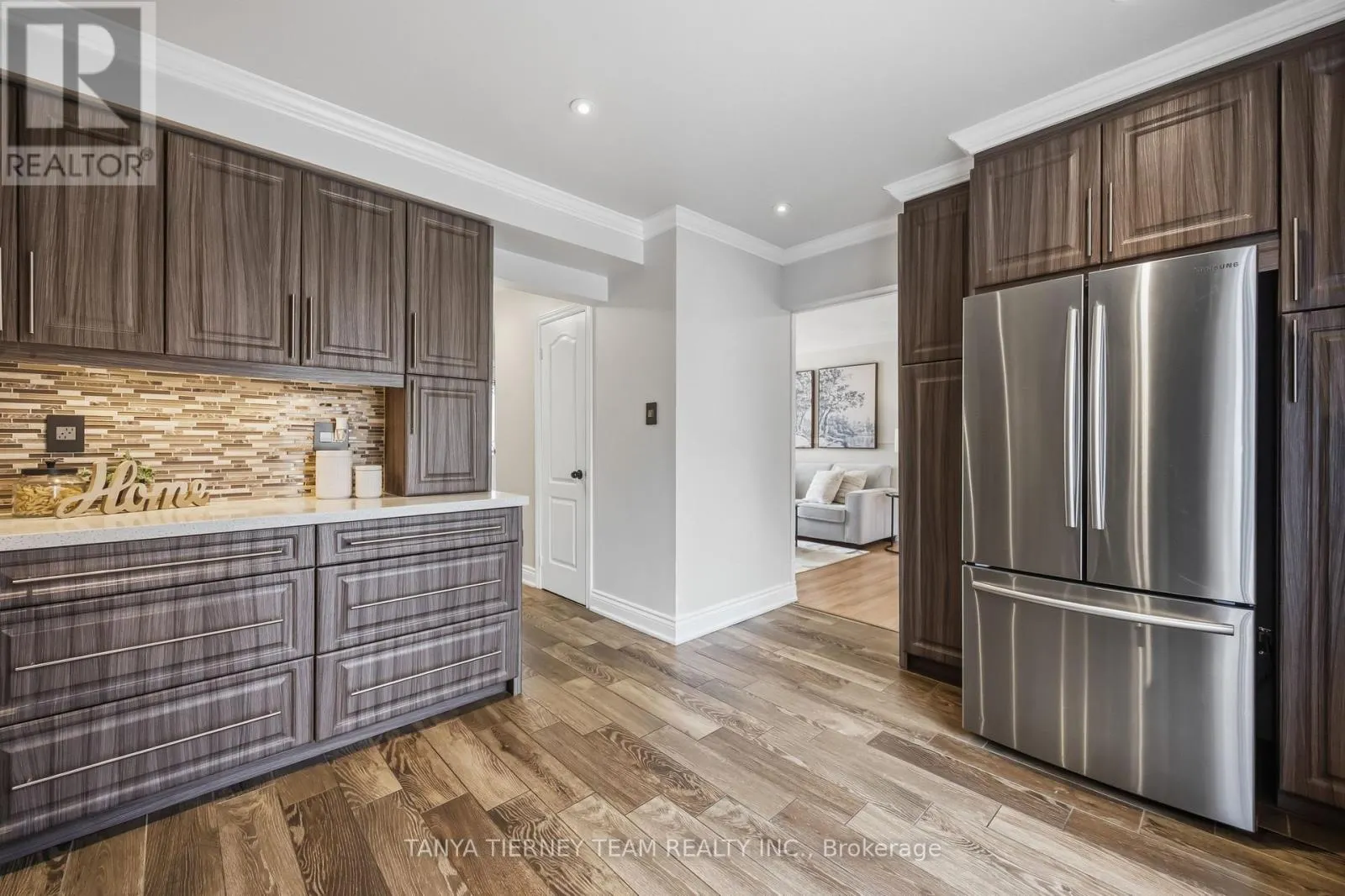 42 OLD COLONY DRIVE