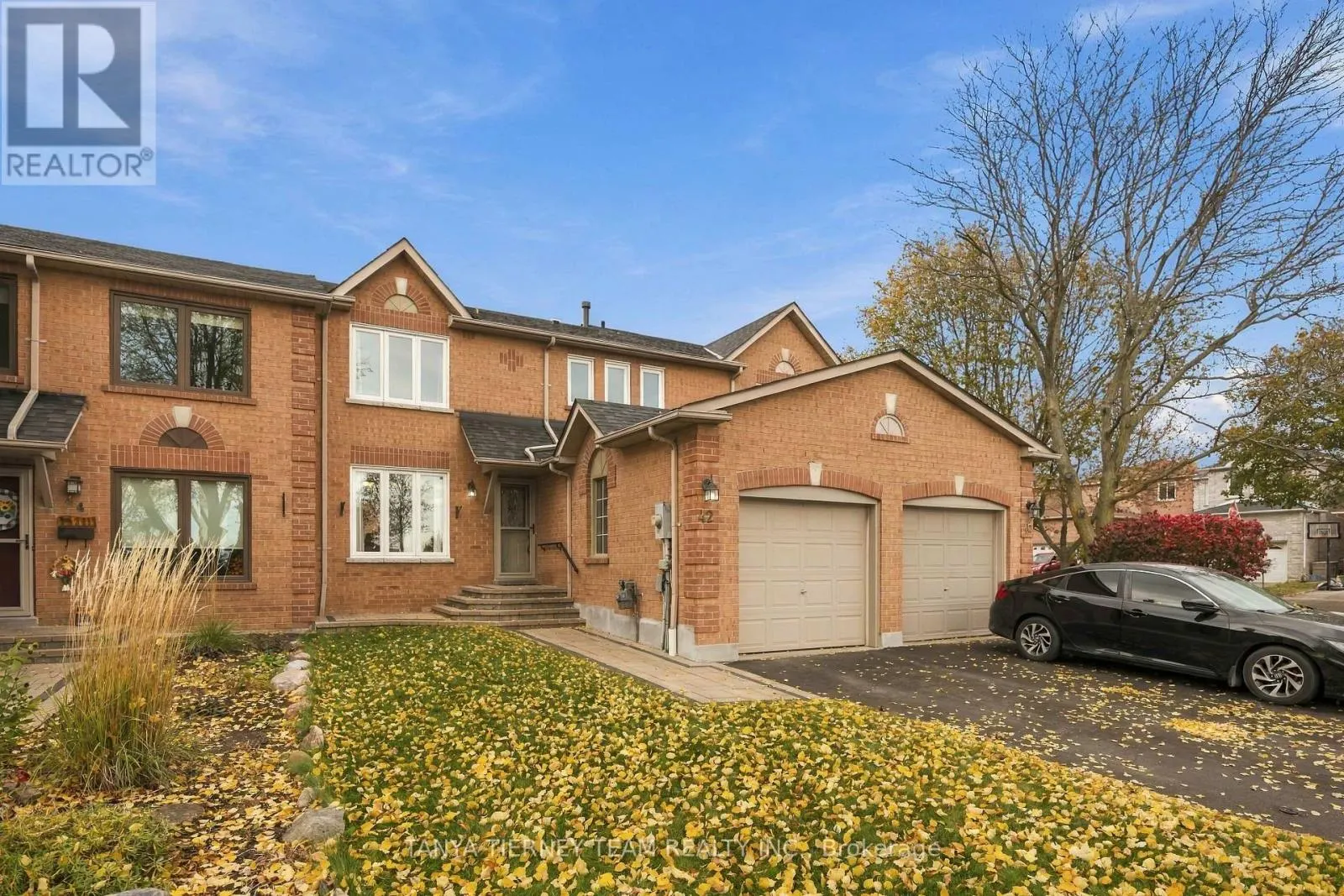42 OLD COLONY DRIVE