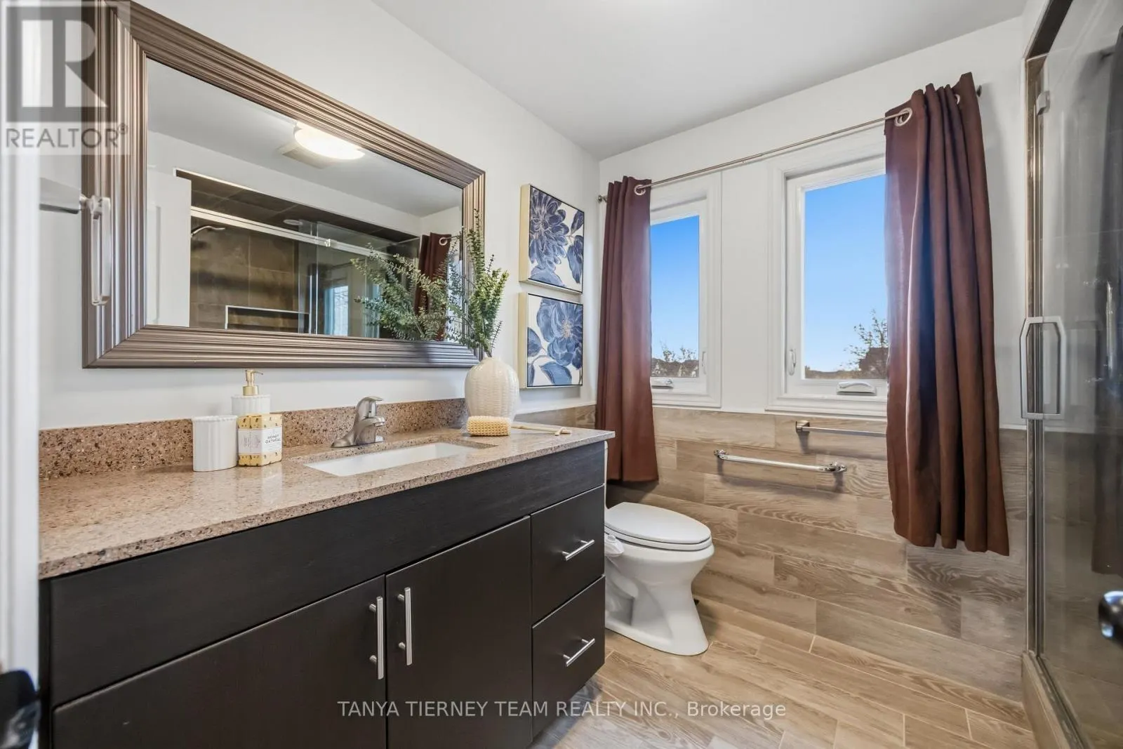 42 OLD COLONY DRIVE