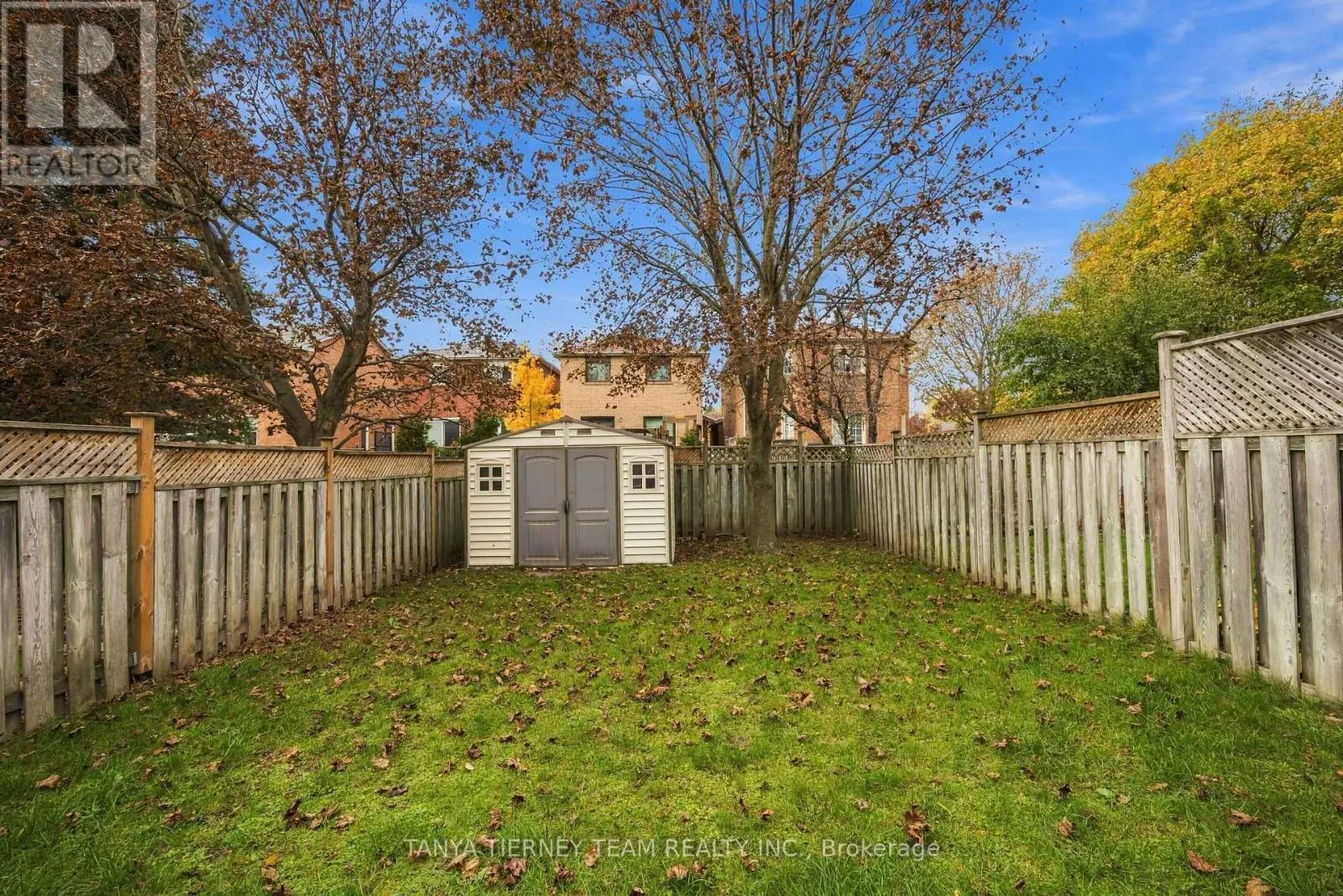 42 OLD COLONY DRIVE