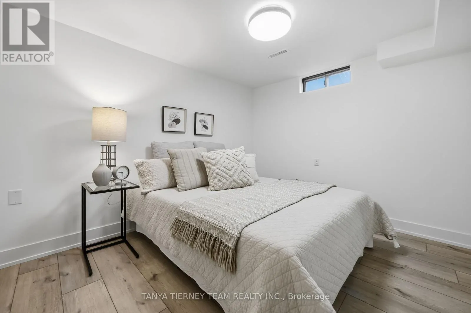 42 OLD COLONY DRIVE