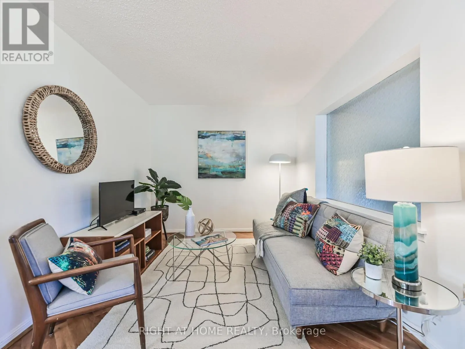 UPPER - 677 MORTIMER AVENUE