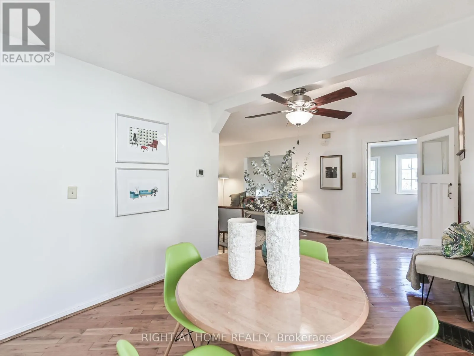 UPPER - 677 MORTIMER AVENUE