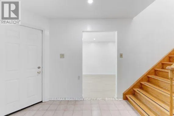 113 HALFMOON SQUARE