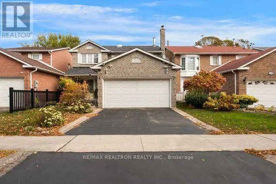 113 HALFMOON SQUARE