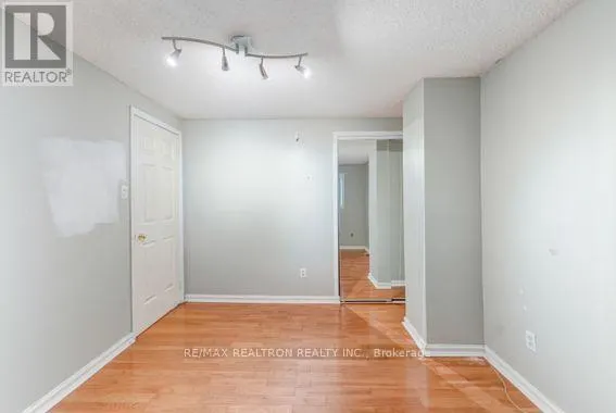 113 HALFMOON SQUARE