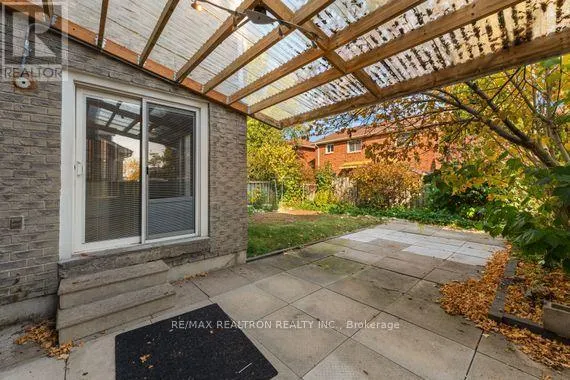 113 HALFMOON SQUARE