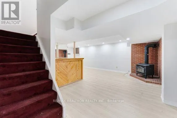 113 HALFMOON SQUARE