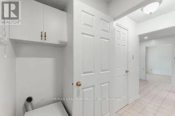113 HALFMOON SQUARE