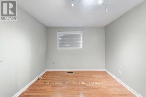 113 HALFMOON SQUARE