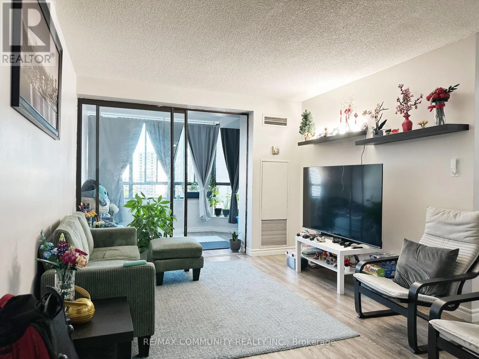 1133 - 25 BAMBURGH CIRCLE