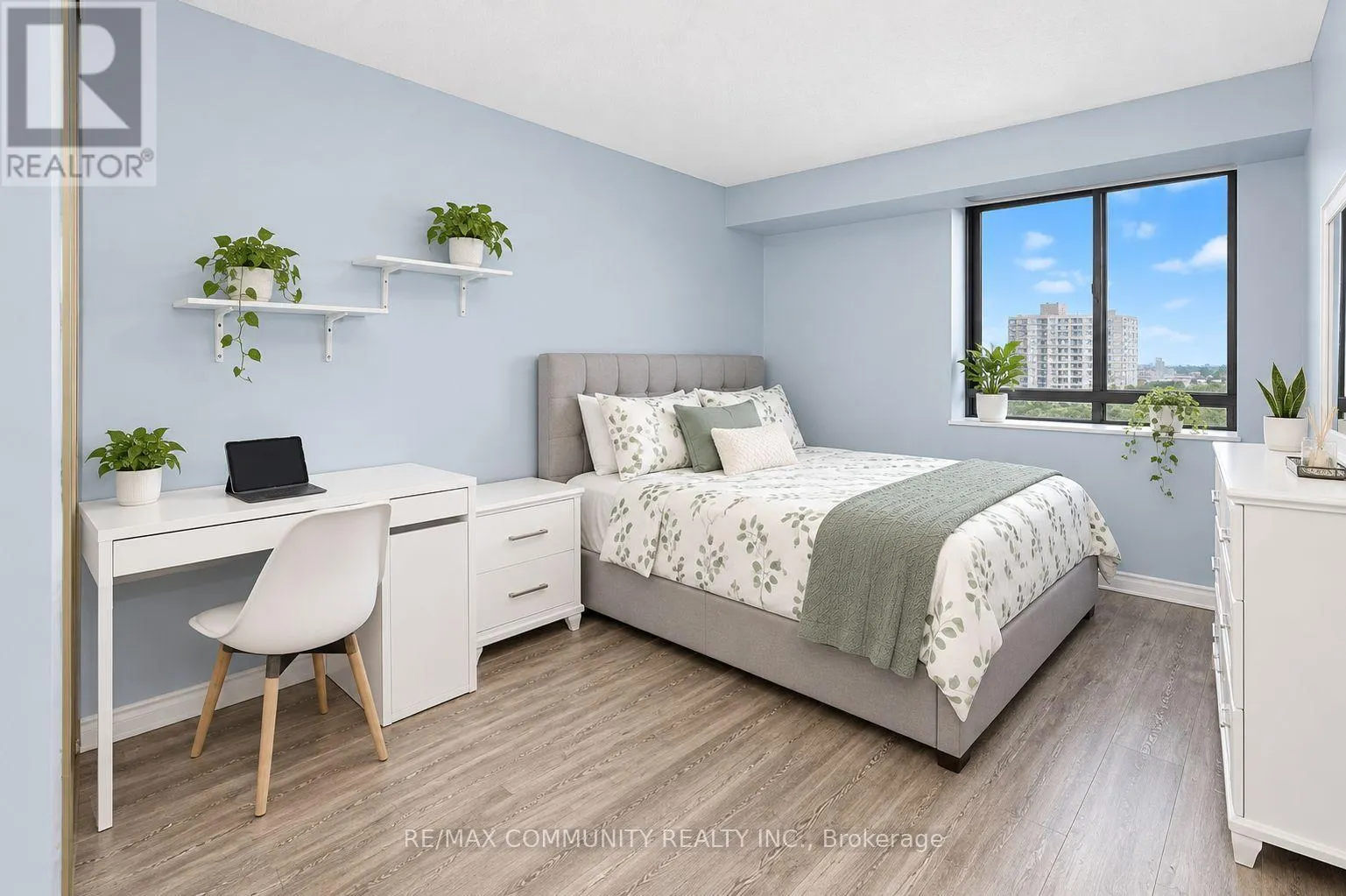 1133 - 25 BAMBURGH CIRCLE