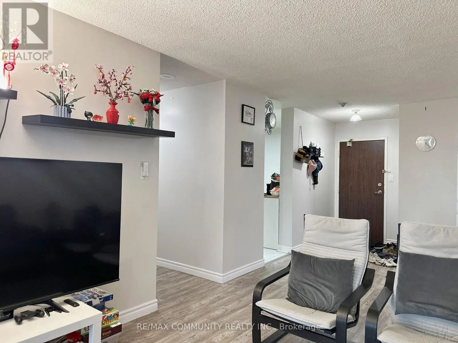 1133 - 25 BAMBURGH CIRCLE