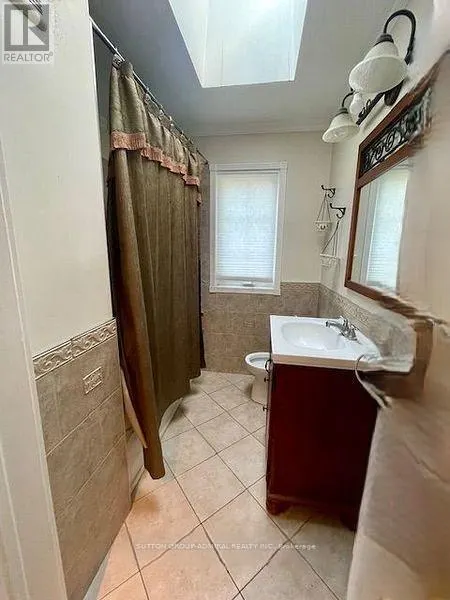 38 FENWOOD HEIGHTS
