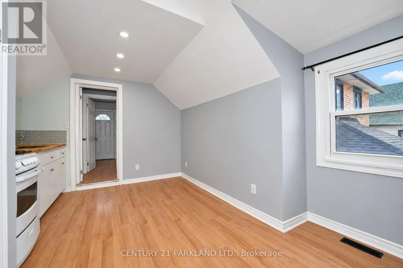 47 KING EDWARD AVENUE