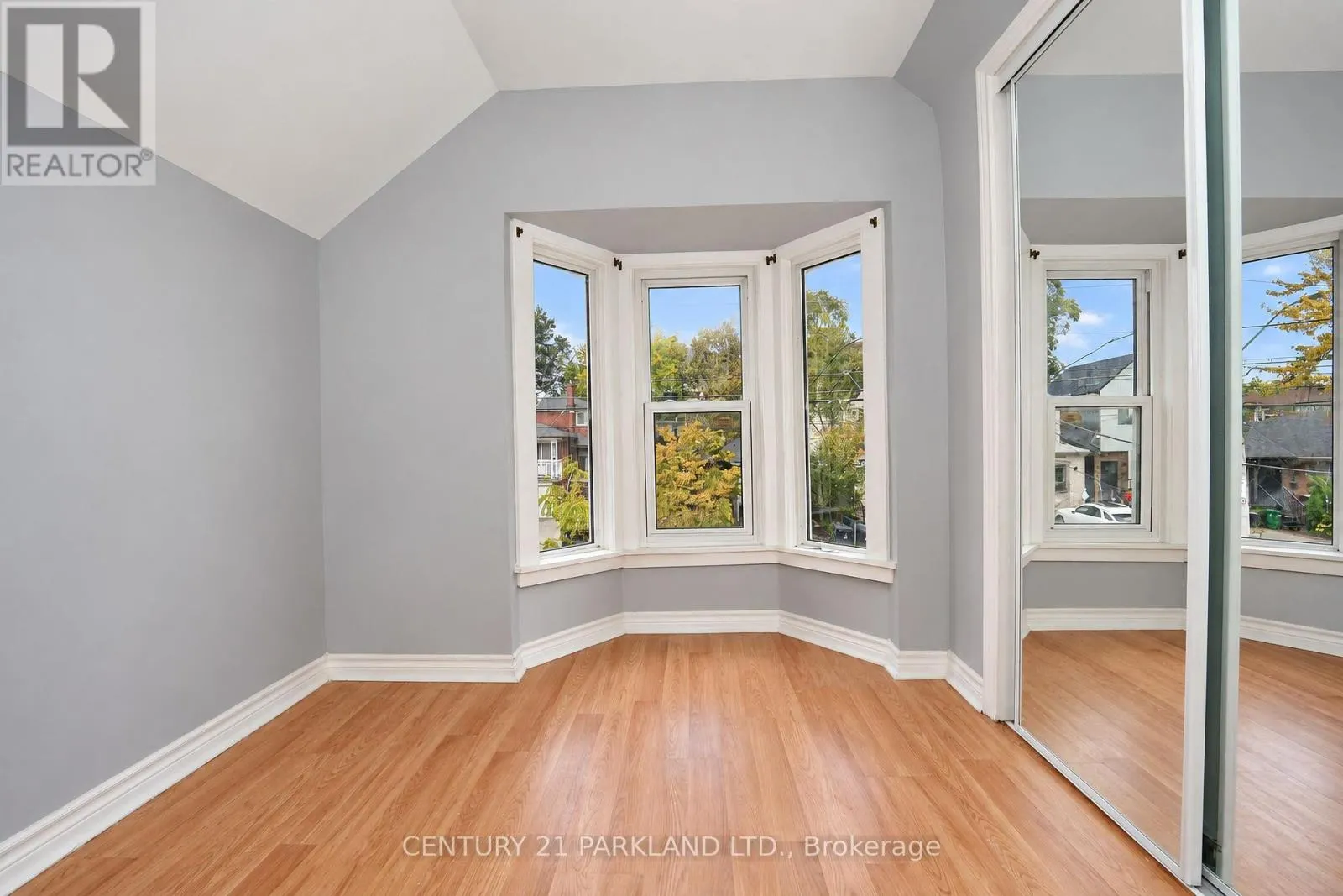47 KING EDWARD AVENUE