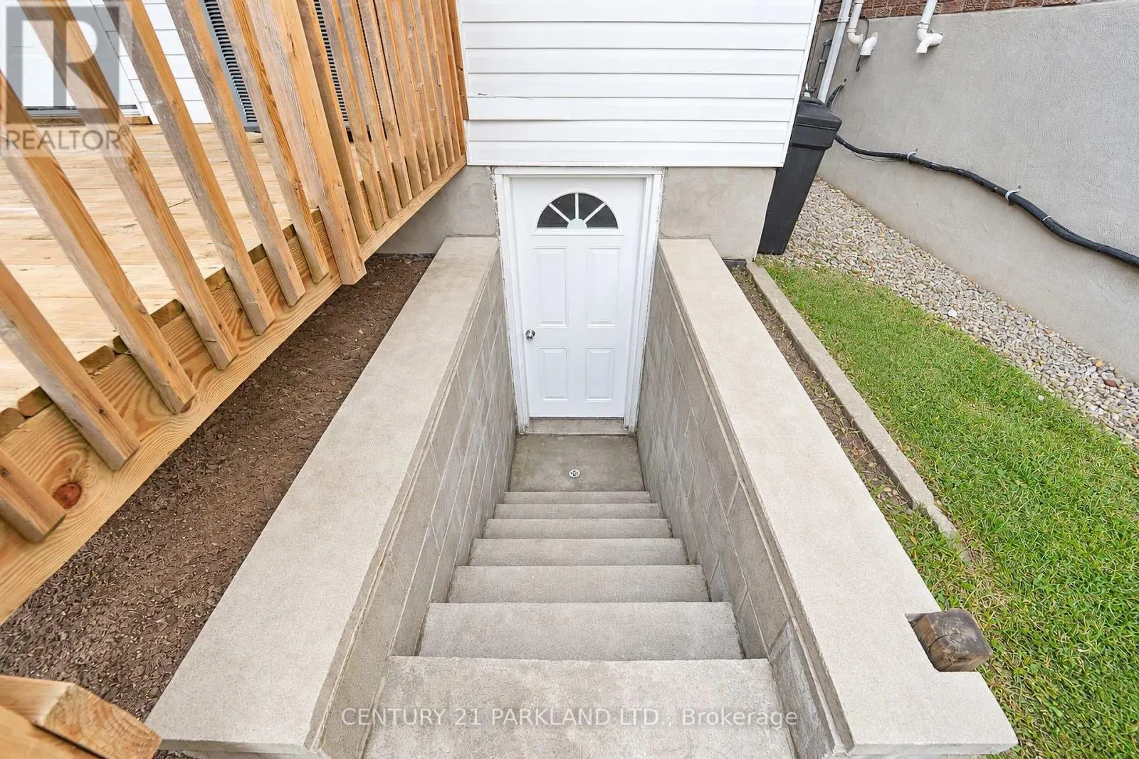 47 KING EDWARD AVENUE