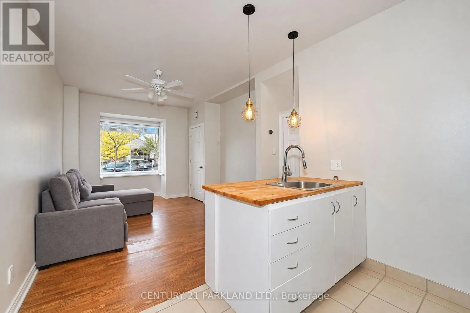 47 KING EDWARD AVENUE