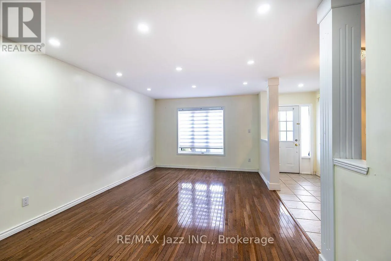 4 MCCARTNEY AVENUE