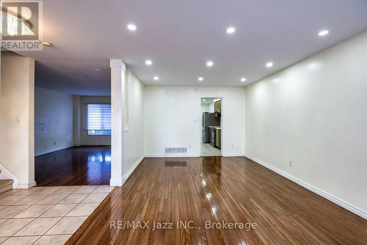 4 MCCARTNEY AVENUE