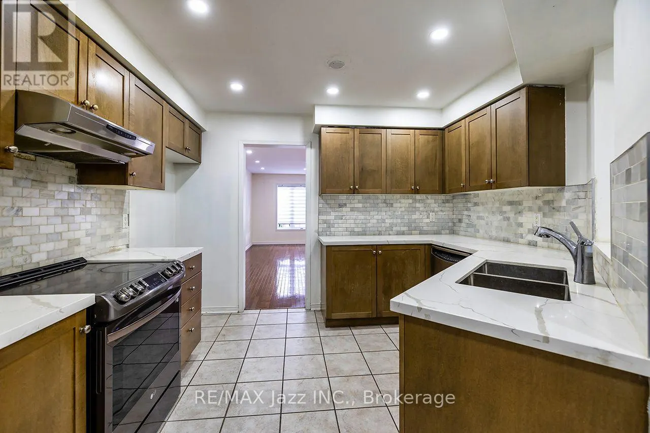 4 MCCARTNEY AVENUE
