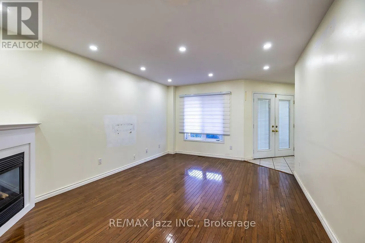 4 MCCARTNEY AVENUE