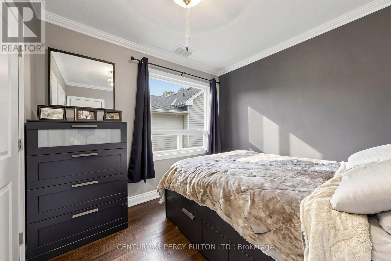 76 ARLINGTON AVENUE