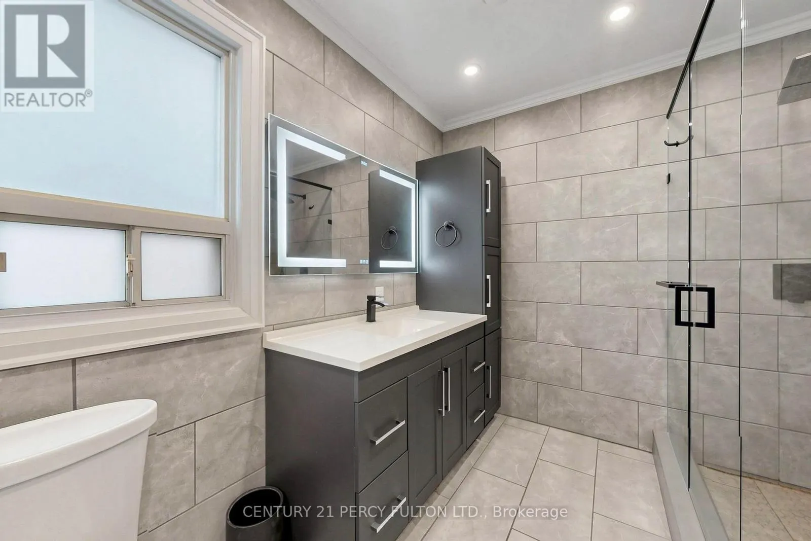 76 ARLINGTON AVENUE