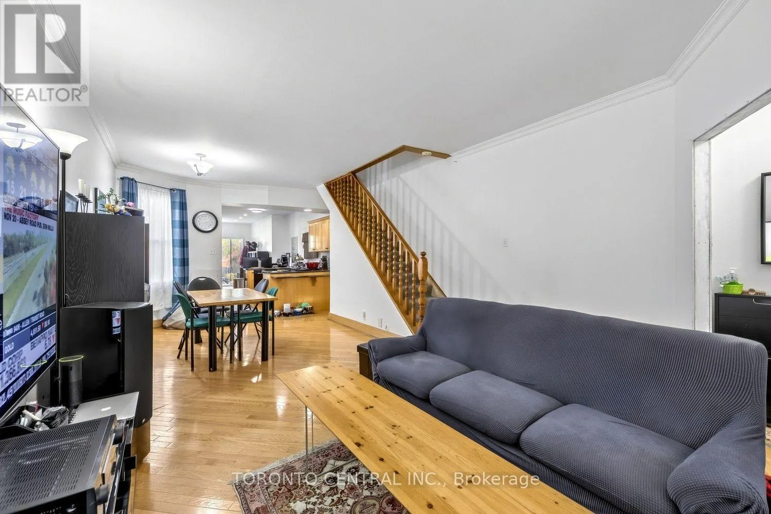 21 CHESTER AVENUE