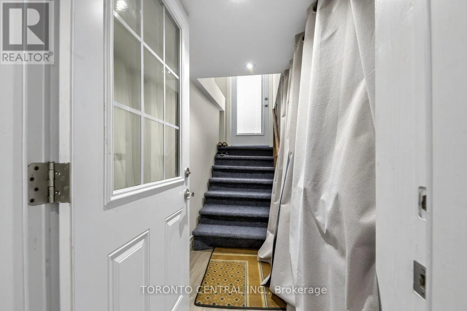 21 CHESTER AVENUE