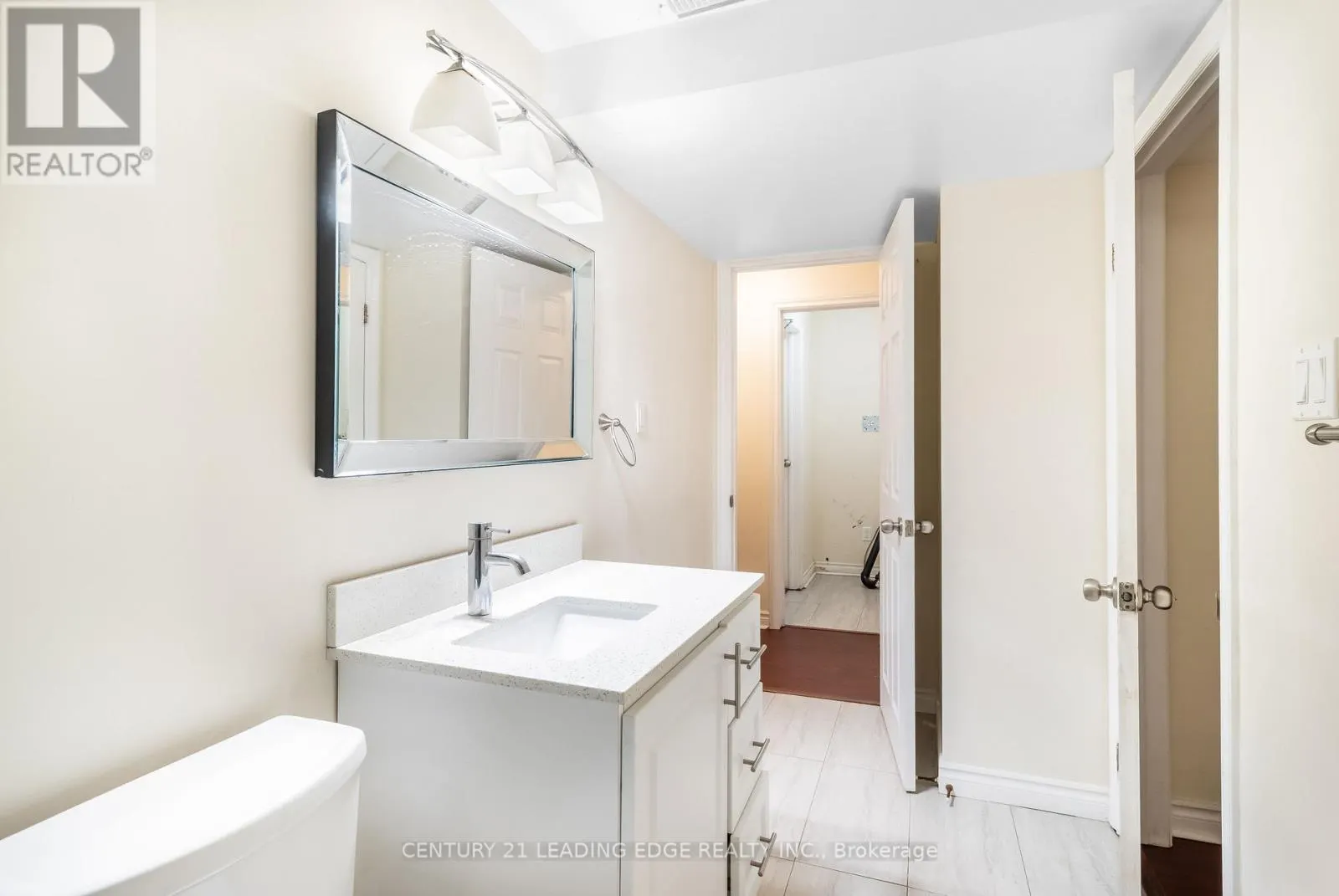 31 SEWARD CRESCENT