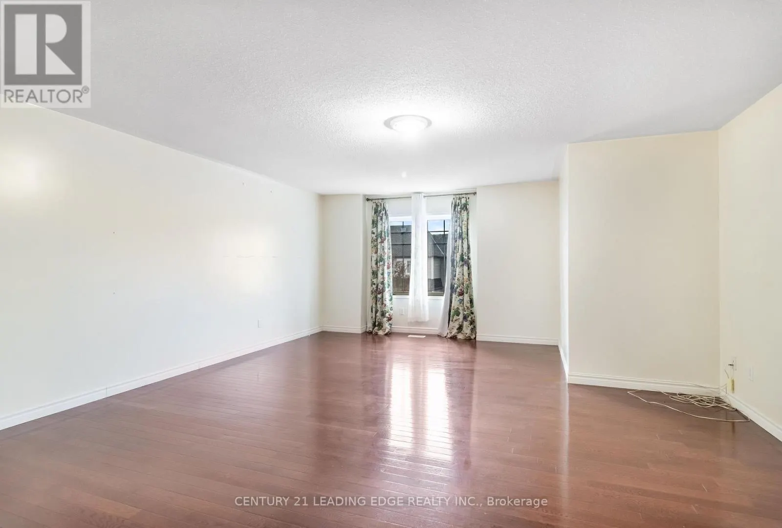 31 SEWARD CRESCENT