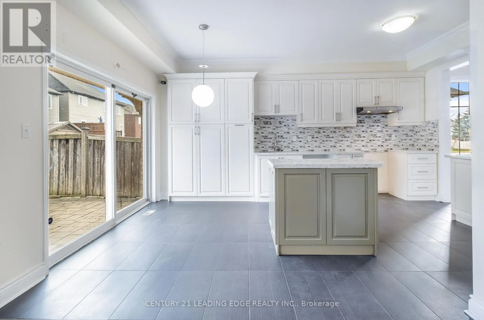 31 SEWARD CRESCENT