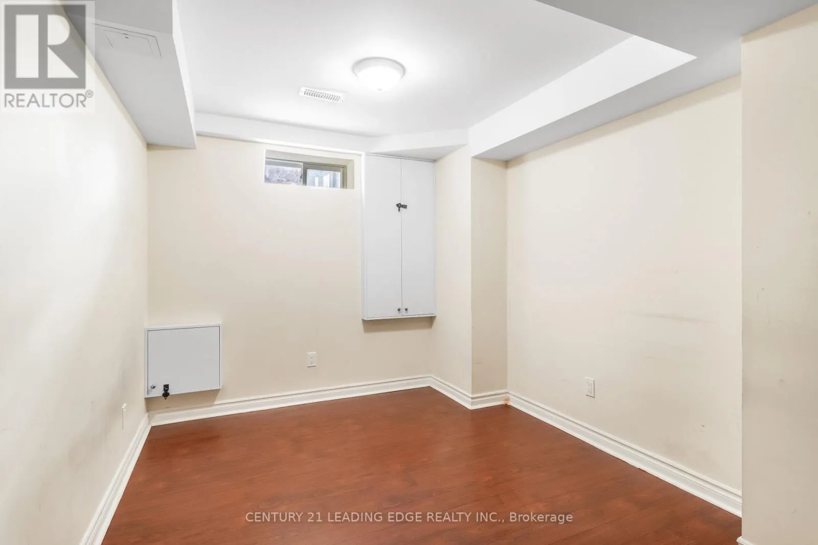 31 SEWARD CRESCENT