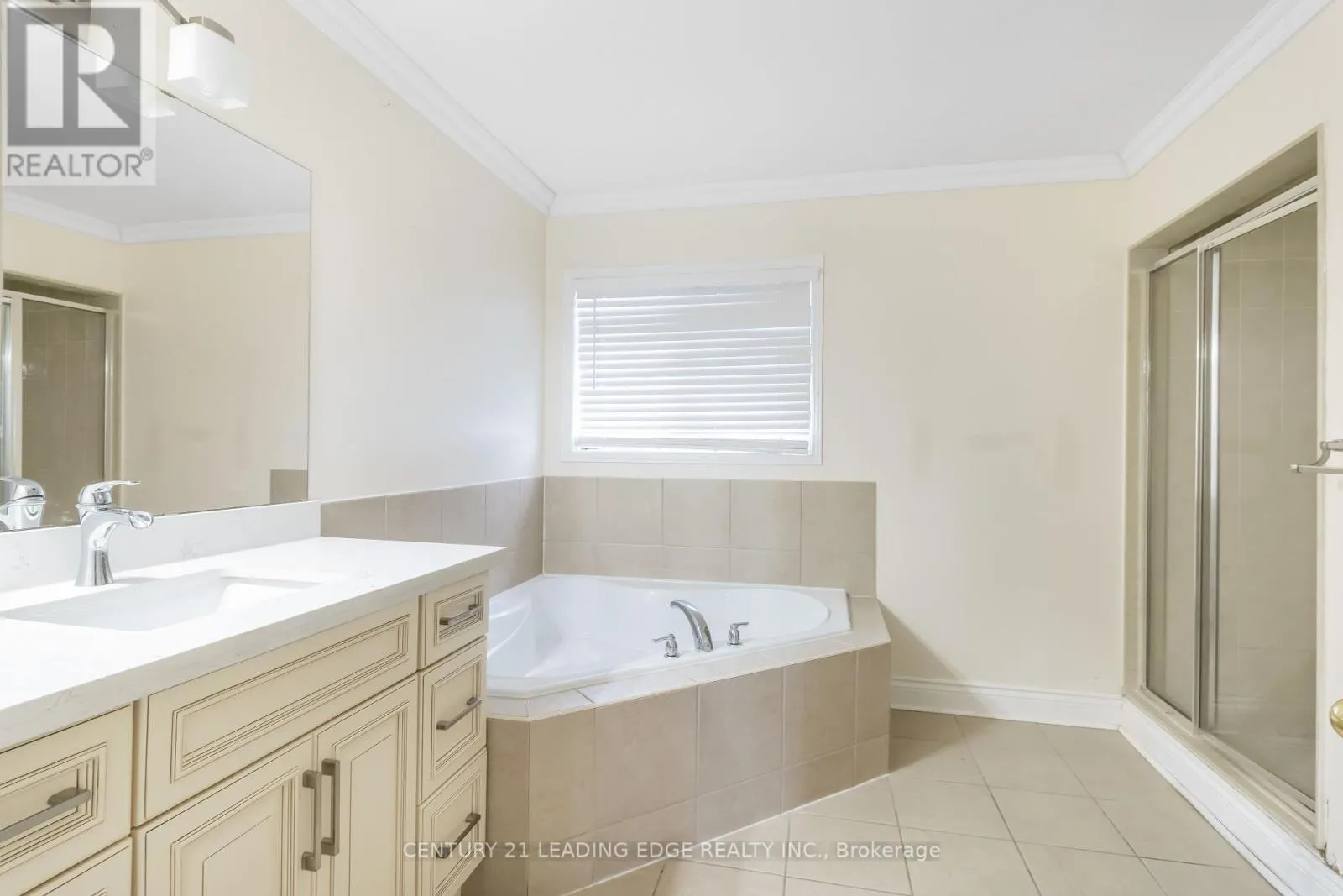 31 SEWARD CRESCENT