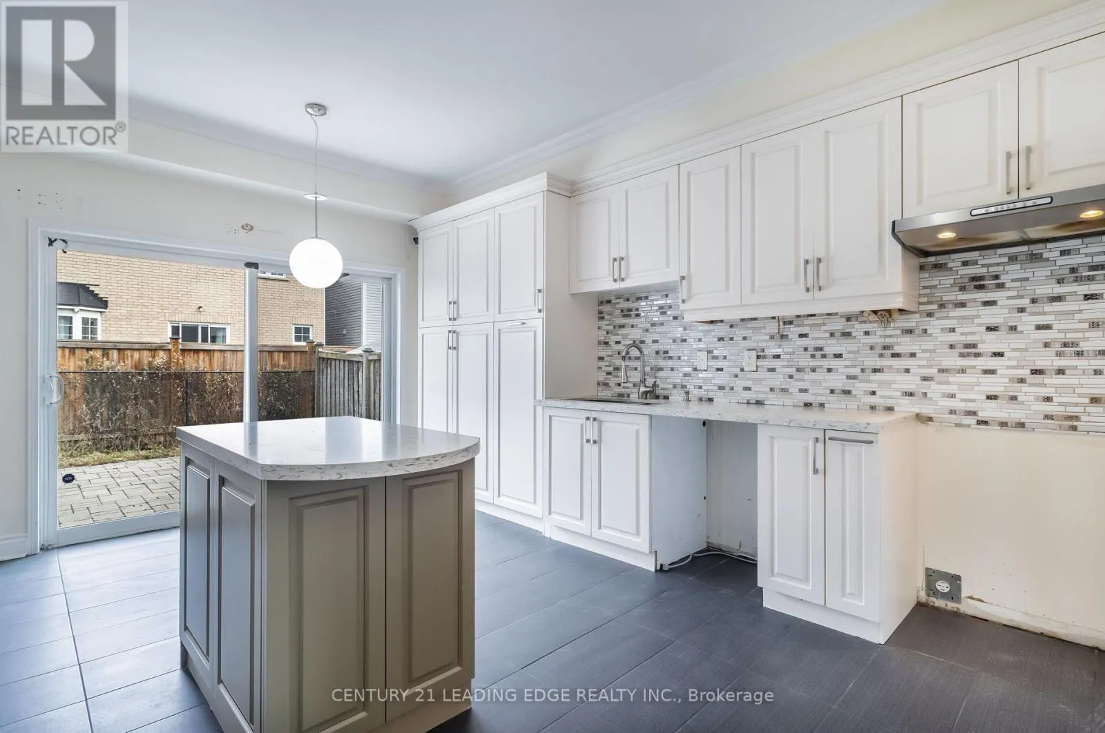 31 SEWARD CRESCENT