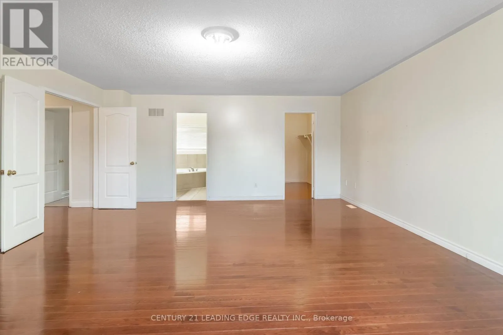 31 SEWARD CRESCENT