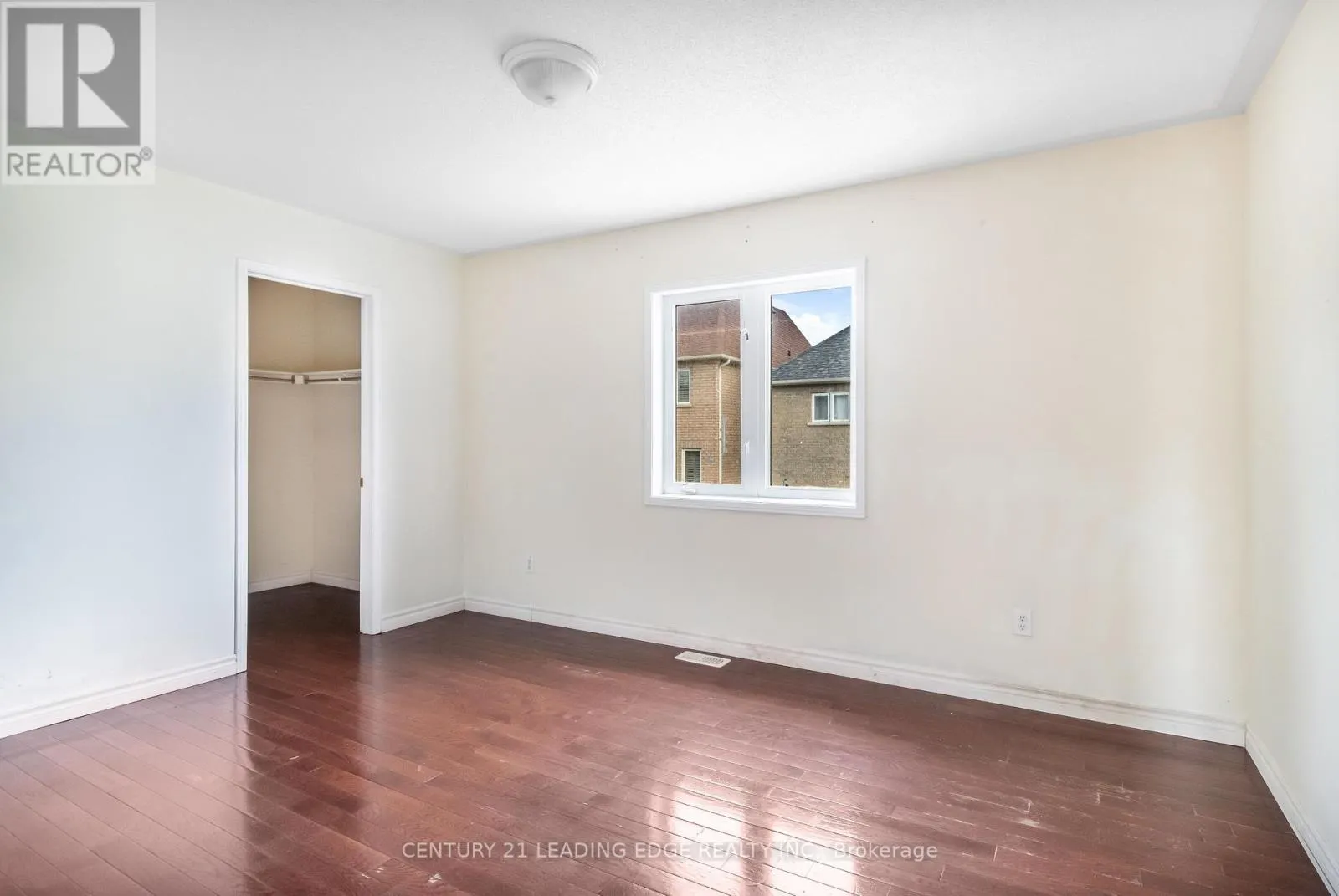 31 SEWARD CRESCENT