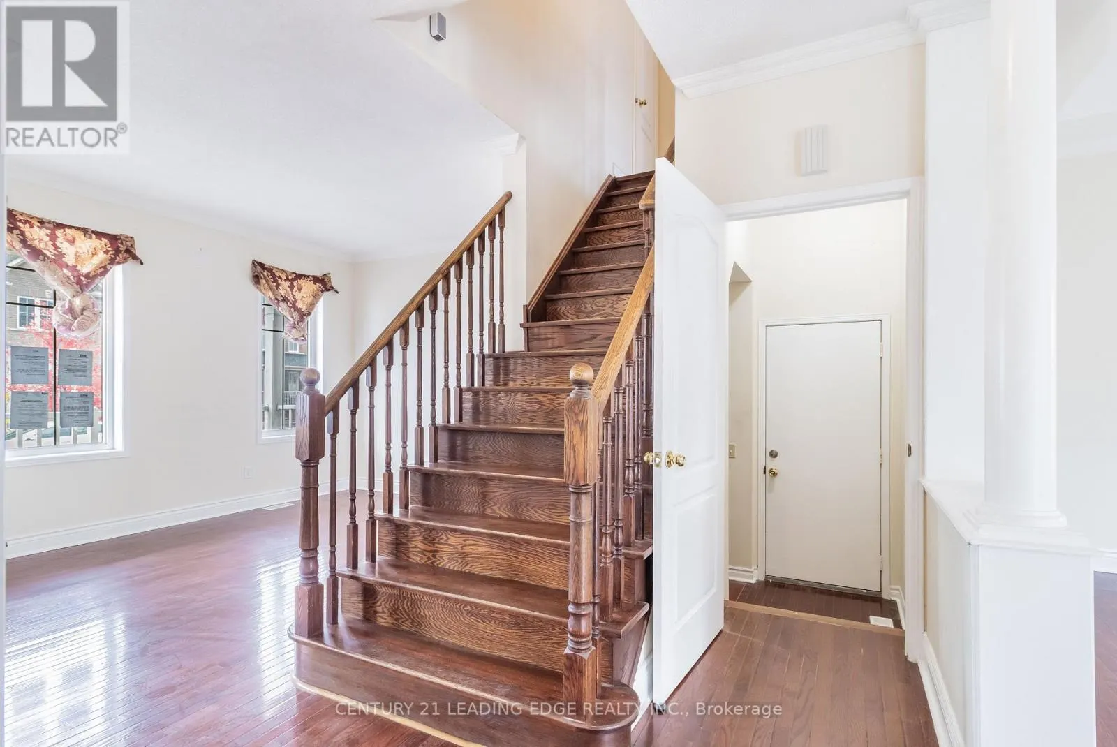 31 SEWARD CRESCENT