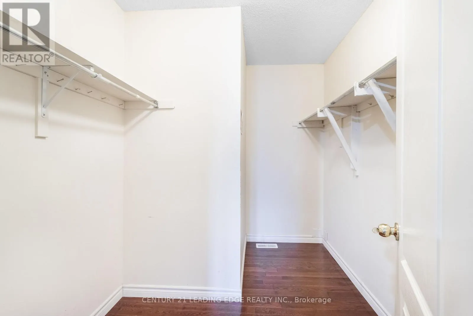31 SEWARD CRESCENT
