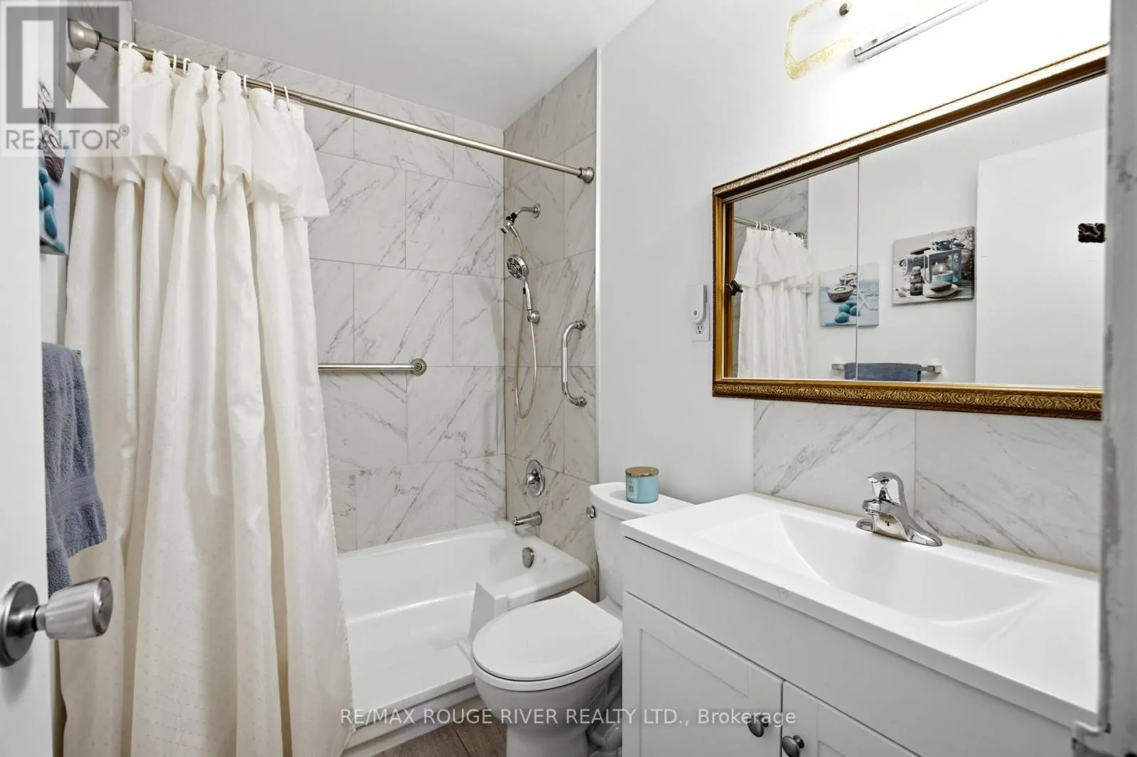 406 - 895 KENNEDY ROAD