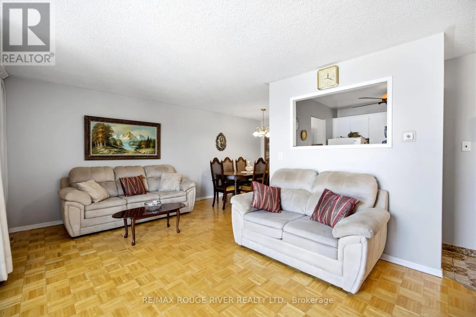 406 - 895 KENNEDY ROAD