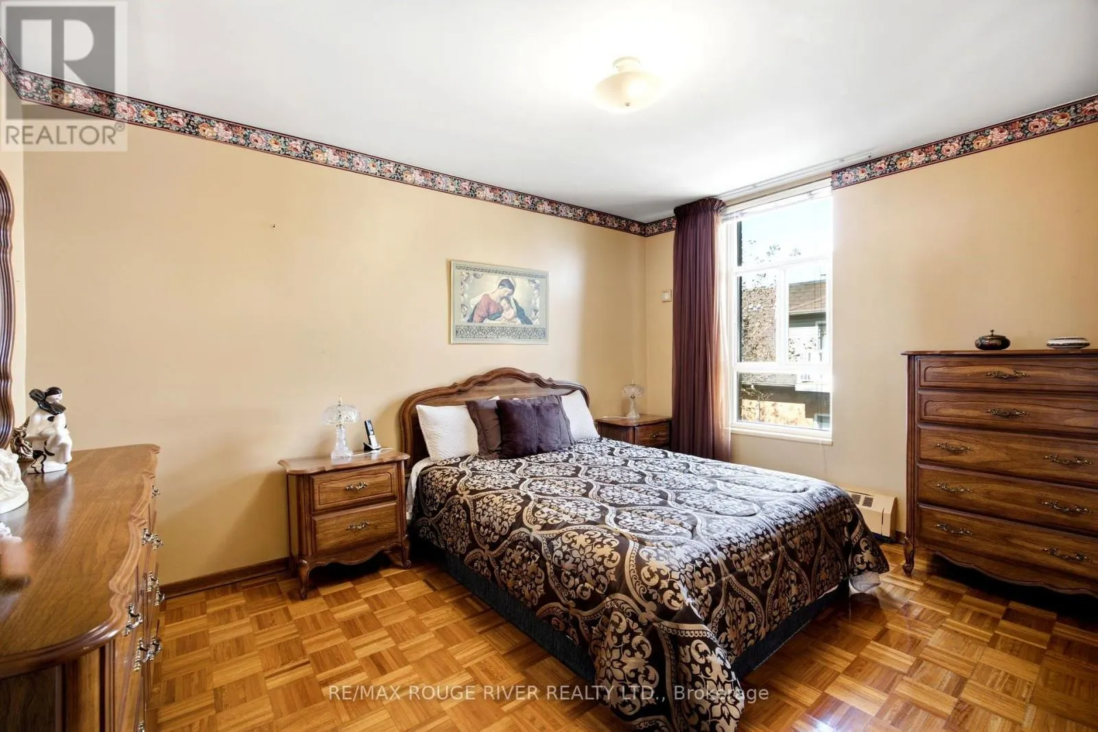 406 - 895 KENNEDY ROAD
