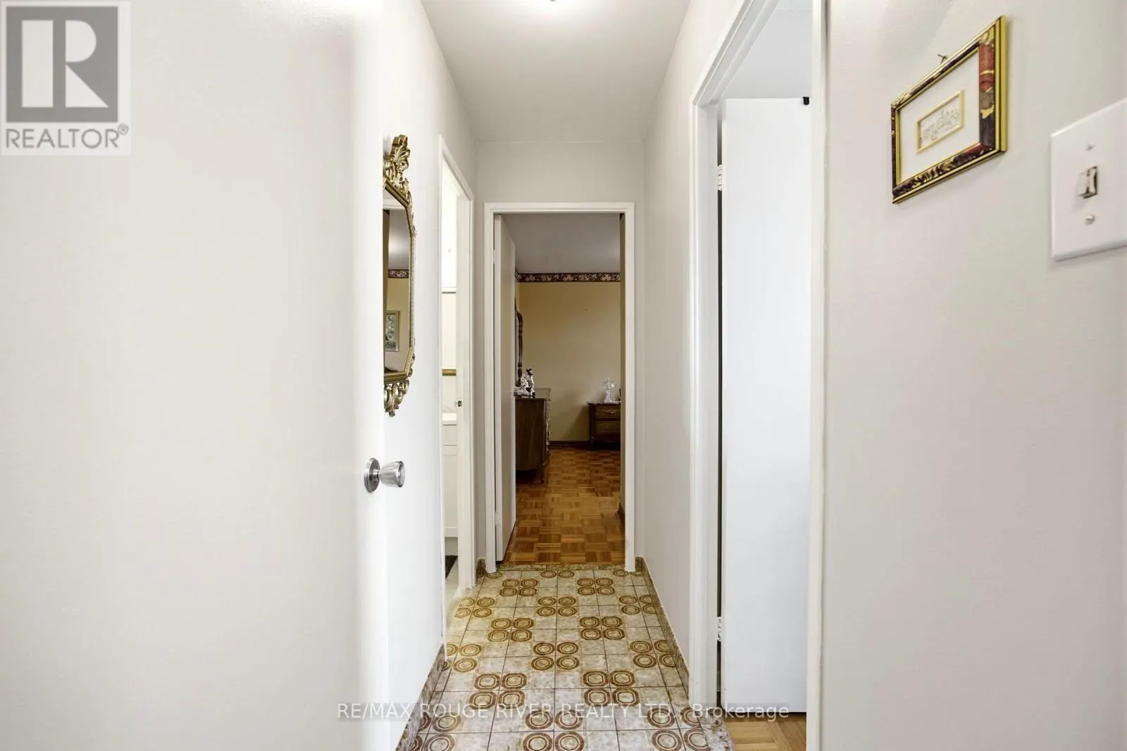 406 - 895 KENNEDY ROAD
